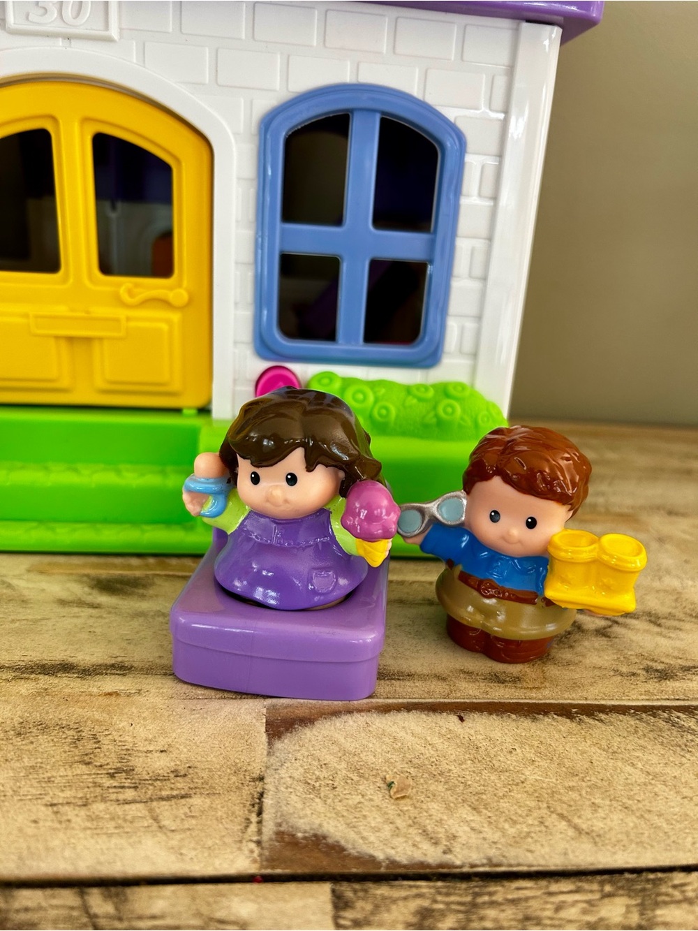2008 Fisher Price Little People Happy Sounds Home, complete! - Picture 2 of 4
